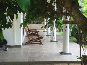The fitness centre and/or fitness facilities at Kandyan Lounge