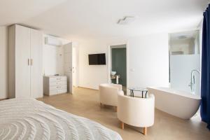 TV a/nebo společenská místnost v ubytování Villa Coppitella, rooms & apartments