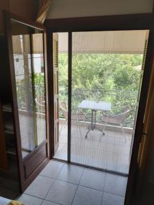 A balcony or terrace at Pagaseon Rooms and Apartments