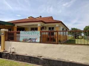 Galeriebild der Unterkunft Homestay Anjung Malinja Private Pool Kedah in Yan