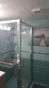 Bathroom sa Sunorama Beach Apartment