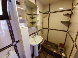 Ванная комната в ---Allegria House--- +37 фотографий