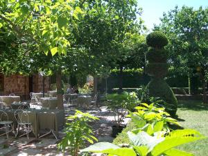 Zahrada ubytování LOGIS Hôtel LE DAHU