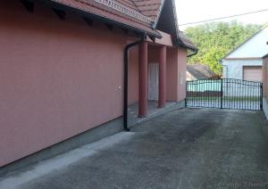 Φωτογραφία από το άλμπουμ του kuća za odmor Vesna četiri zvjezdice σε Opatovac