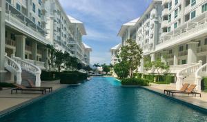 Foto dalla galleria di Seaview Apartment at The Energy a Petchaburi