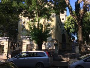 Το κτήριο όπου στεγάζεται  το διαμέρισμα