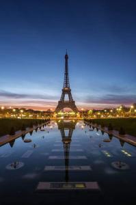 Gallery image of Avenue des Champs Elysées - Studio KS in Paris