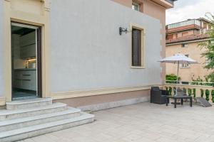 Balkón nebo terasa v ubytování Juliet House