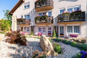 Hotel Zur Aussicht外面的花园
