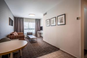 Posezení v ubytování Astral Nirvana Suites- Half Board