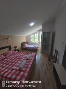 Cama ou camas em um quarto em Martvili Newhotel