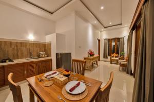 Kuchyň nebo kuchyňský kout v ubytování Cenik Villa Ubud