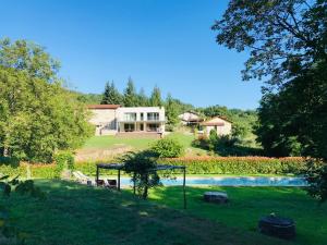 La alberca dentro o cerca de Private Tuscan Estate