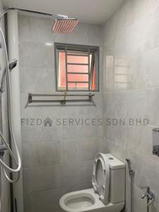 Bilik mandi di Cozy Apartment @ Hospital Sungai Buloh