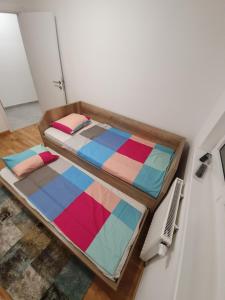 Letto o letti in una camera di Apartman Lux Doboj