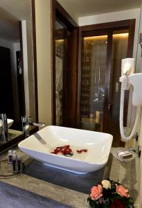 Koupelna v ubytování BUSINESS HOTEL SFAX