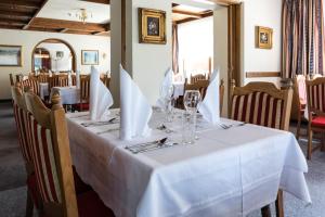 Restauracja lub miejsce do jedzenia w obiekcie Hotel Wiesenhof