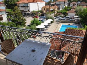 The swimming pool at or close to Pagaseon Rooms and Apartments