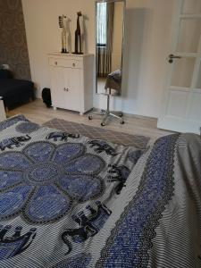 Posteľ alebo postele v izbe v ubytovaní Á-B Apartman