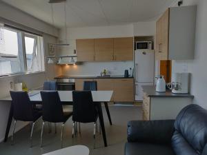Kuchyň nebo kuchyňský kout v ubytování Vandrehuset 2 og 3 + 28 fotografií