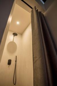 Kupatilo u objektu Misteli Suites