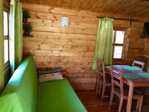 Posezení v ubytování Resort Camping Solopuent