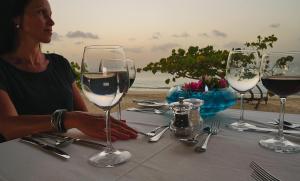 A restaurant or other place to eat at Spice Island Beach Resort