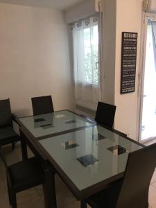 Οι επιχειρηματικές εγκαταστάσεις ή/και οι αίθουσες συνεδριάσεων στο coeur périgord