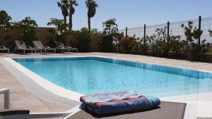 The swimming pool at or close to Villa Brisa Golf Salinas