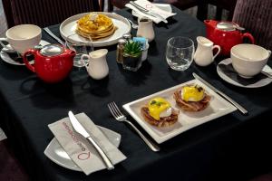 Comida en o cerca de este apartahotel