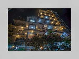 Gallery image of Hotel River Park in Pokhara