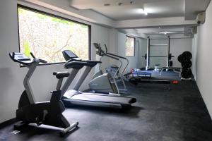 Fitness centrum a/nebo fitness zařízení v ubytování Kuta Beach Club Hotel