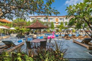 Zahrada ubytování Kuta Beach Club Hotel
