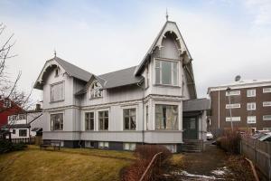 Gallery image of Sudurgata - Luxury Dream Apartment in Reykjavík
