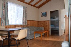 Χώρος καθιστικού στο Bega Caravan Park