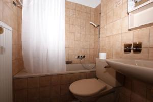 Un baño de Cadras