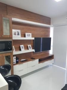 TV a/nebo společenská místnost v ubytování Porto Real Resort + 23 fotografií