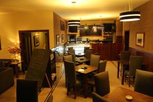 Restoran atau tempat lain untuk makan di The Residency Hotel