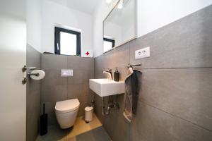 Koupelna v ubytování Mari House