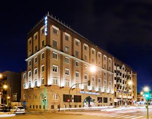 Budynek, w którym mieści się hotel