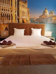 Легло или легла в стая в Lombardi Family Hotel