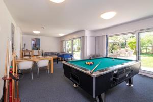 Τραπέζι μπιλιάρδου στο Zuhause in den Alpen Ihre Ferienwohnung mit Hallenbad und Sauna