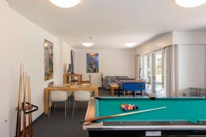 Τραπέζι μπιλιάρδου στο Zuhause in den Alpen Ihre Ferienwohnung mit Hallenbad und Sauna