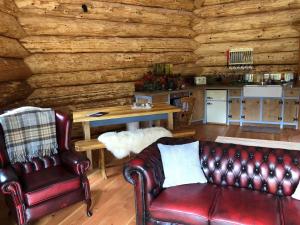 Gallery image of Coed y Marchog Woodland Retreat in Hereford