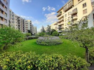 En have udenfor Airport Residence Amber