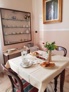 Gallery image of Villa Liberty il Lauro Bed and Breakfast in Pisa