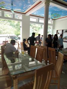 Ресторан / й інші заклади харчування у Anh Khiem Hotel