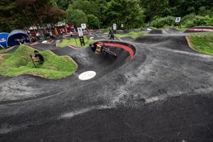 Imagen de la galería de Snow Peak Jyubako（AKAIGAWA TOMO PLAYPARK）, en Akaigawa