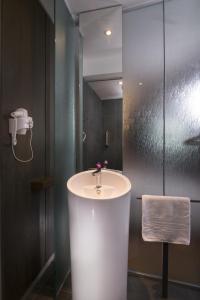 Koupelna v ubytování T+ Hotel Butterworth + 37 fotografií