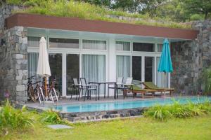 Bazén v ubytování Happy Villa Owner nebo v jeho okolí